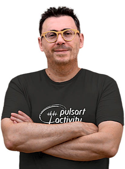 Christophe Dhélin avec le logo pulsart activity
